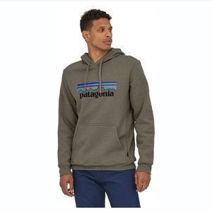 VGUC Patagonia uprisal green hoodie